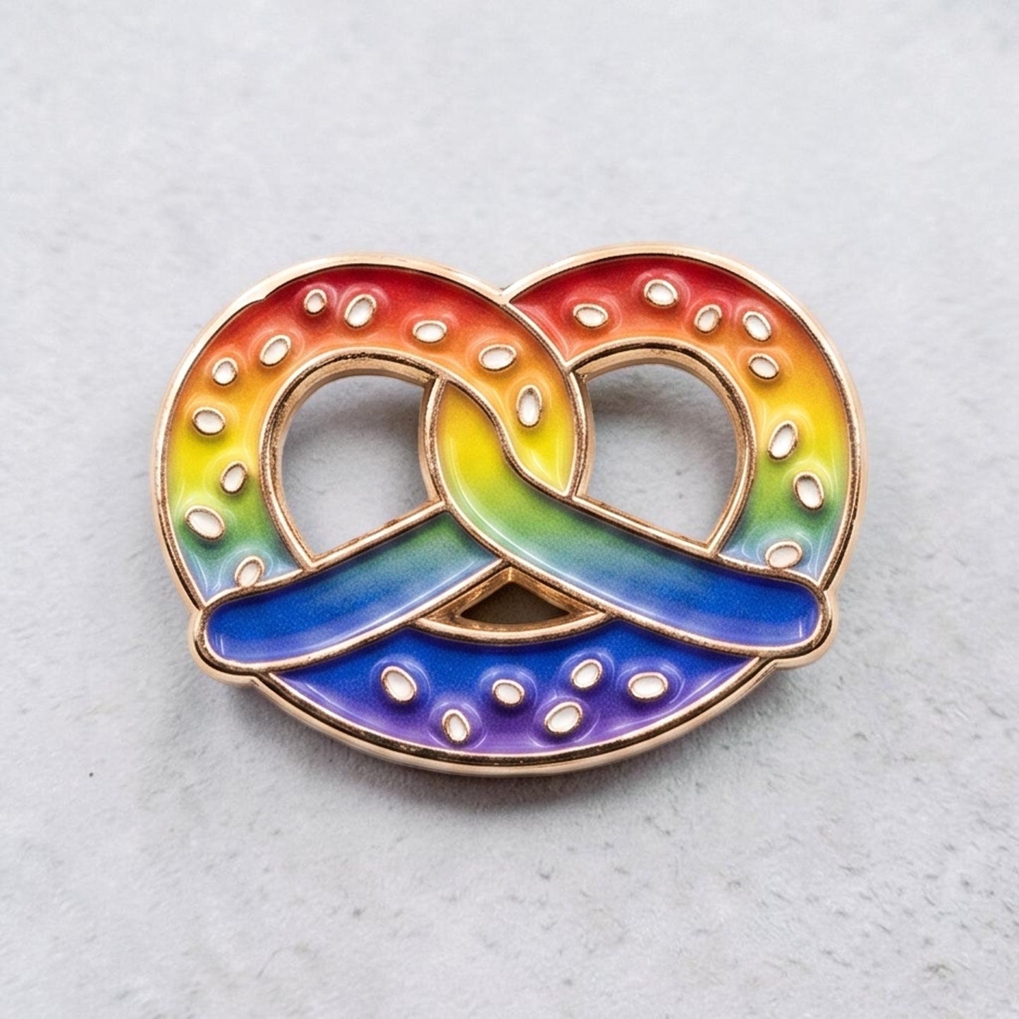 Ansteck-Pin "Regenbogen-Brezn"