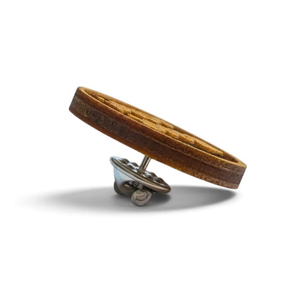 Holz-Ansteck-Pin "Basst scho!"