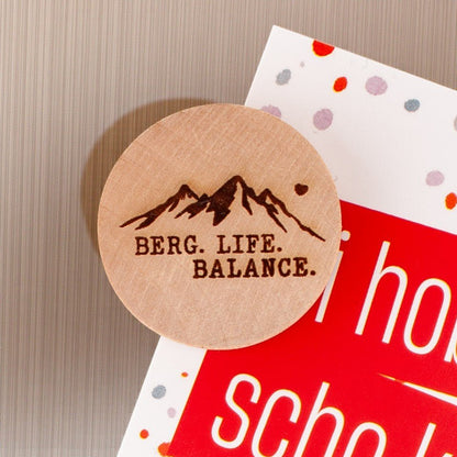 Holzmagnet "Berg. Life. Balance." - meinherzschlag.de